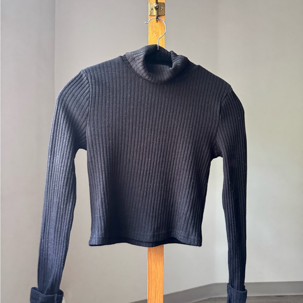 SHEIN Black Ribbed Knit Top